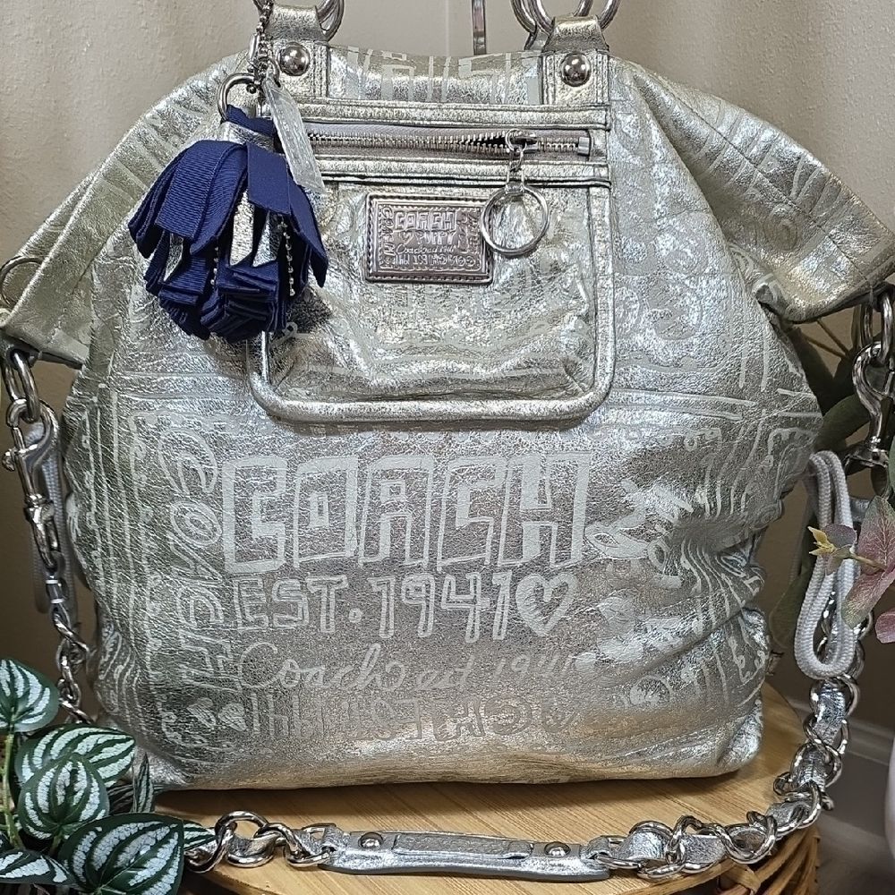 Coach RARE Poppy Storypatch Collectible XL - Picture 2 of 16